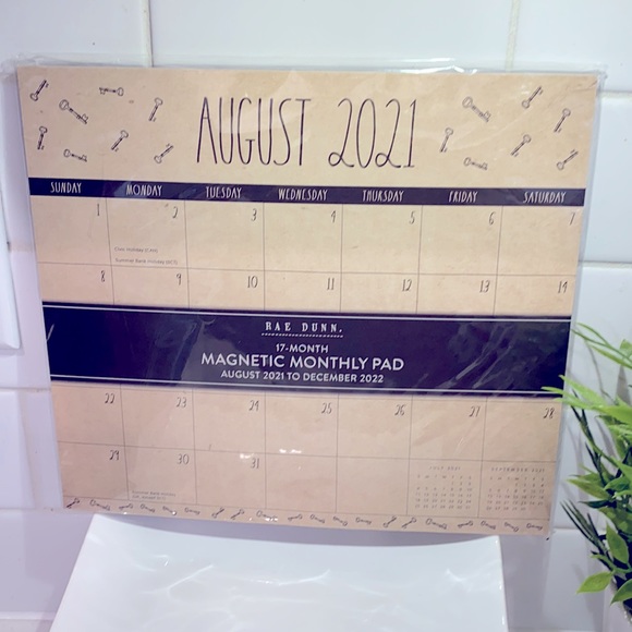 Rae Dunn magnetic calendar - Picture 2 of 2